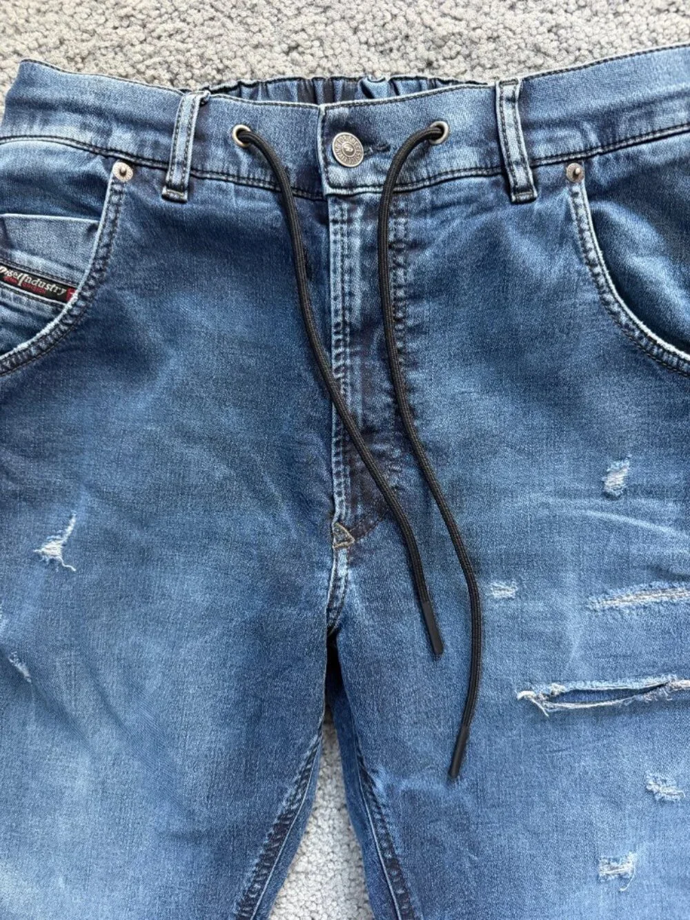 Diesel Krooley-NE JoggJeans Distressed Sweat Jeans W30 Medium Blue 0670U